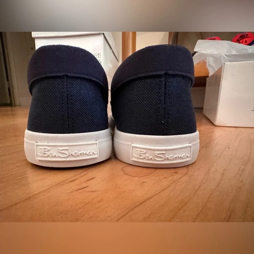 Ben Sherman Boy’s Jayme Slip on Sneaker in Navy| Size: 2